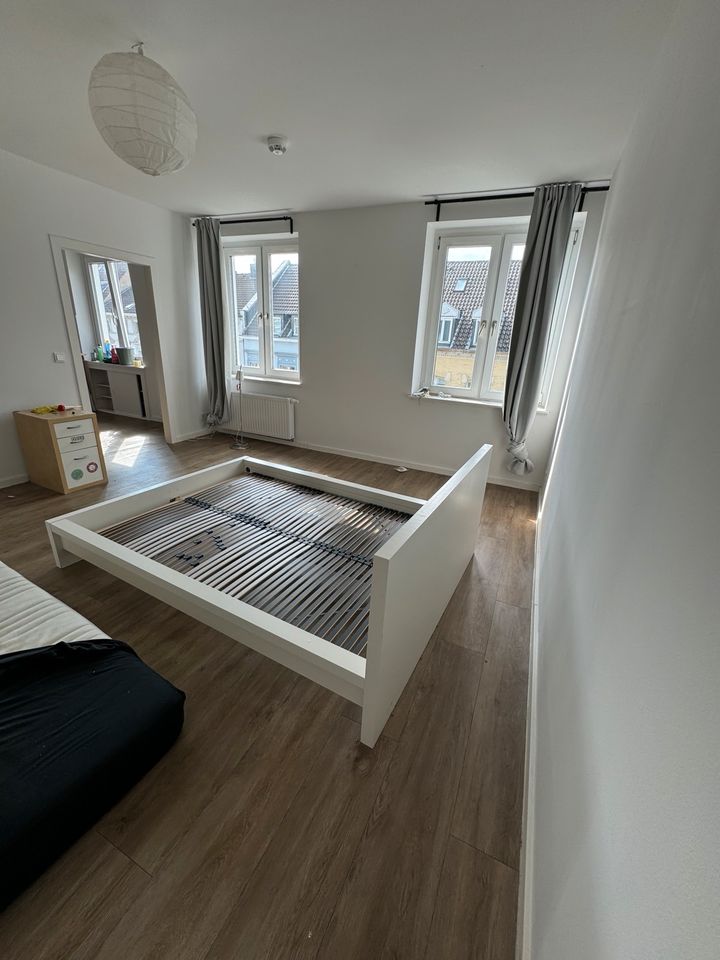 Ikea Malm Bett für 140x200cm in Düsseldorf