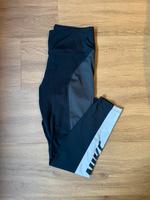 Nike Leggings Größe M Neuwertig Hamburg-Nord - Hamburg Eppendorf Vorschau