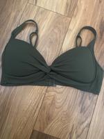 C&A Bikini Oberteil Khaki gr.42 Hessen - Kassel Vorschau