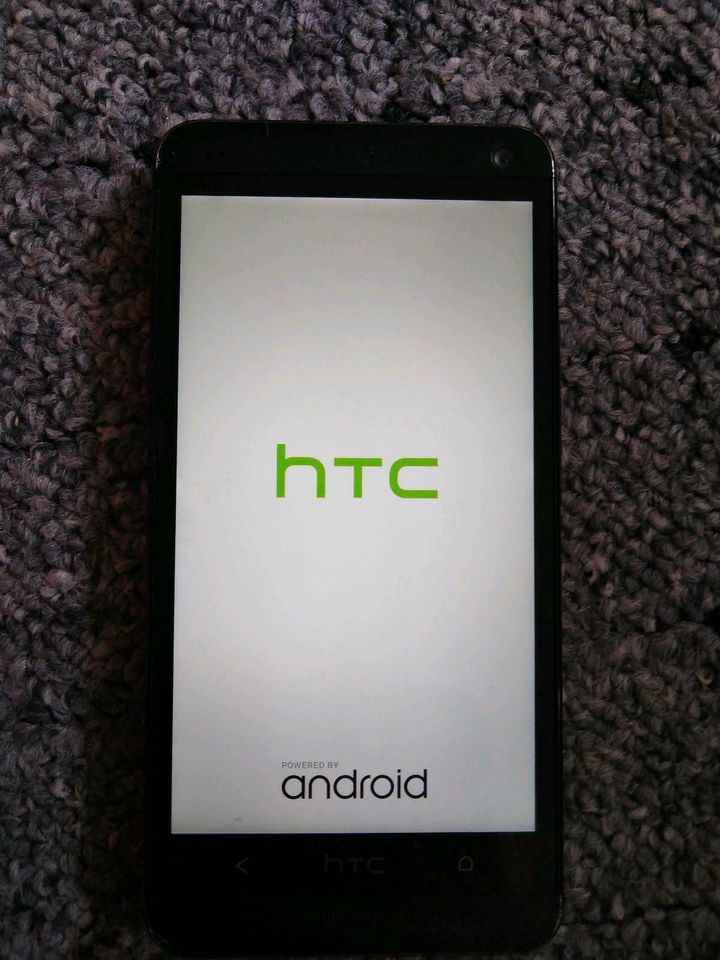 HTC one 32GB in Wuppertal