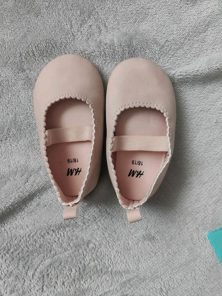 Ballerinas Baby , Gr. 18/19 , H&M , NEU !!! in Berlin