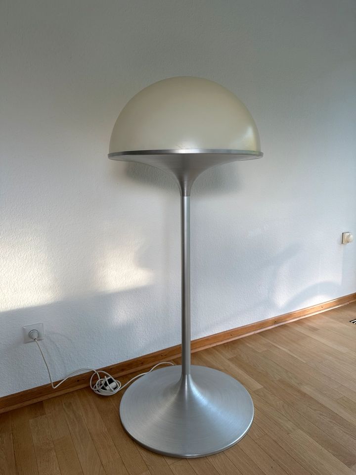 Vintage Pilzlampe Stehlampe Age Verner Panton in Salzgitter