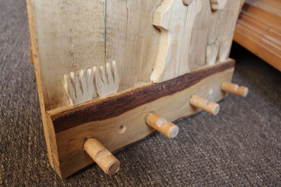 Kindergarderobe natur, unbehandelt, Handarbeit, Einzelstück in Betzdorf