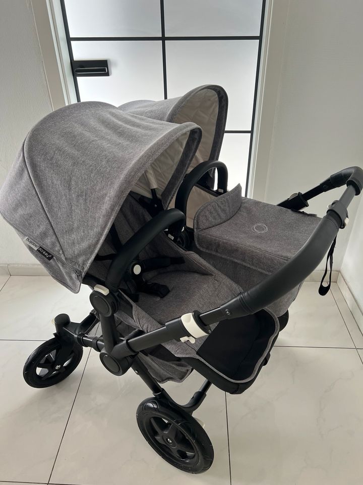 Bugaboo Donkey 2 Geschwisterwagen/Zwillingswagen Grey M Twin/duo in Solingen