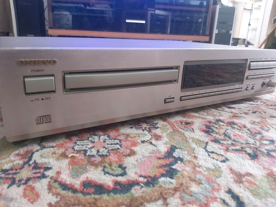 ONKYO COMPACT DISC PLAYER DX7211 in Berlin