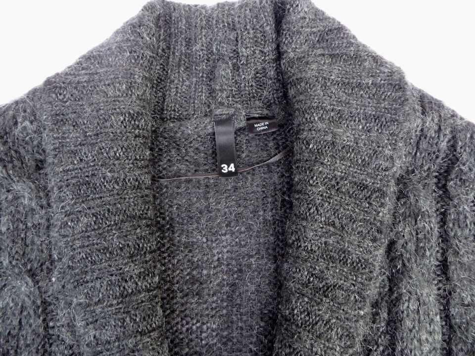 H & M Strickjacke Cardigan Gr. 34 dunkelgrau Schalkragen Zopfmust in Flintbek