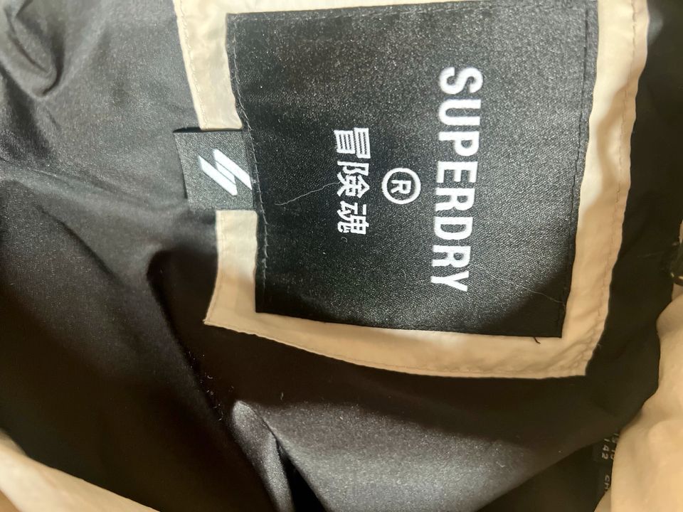 Superdry, Steppmantel, Größe 42, fällt klein aus, Wintermantel in Sonsbeck