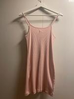 Nike Kleid rosa NEU mit Etikett Gr. 34 /XS Hessen - Idstein Vorschau