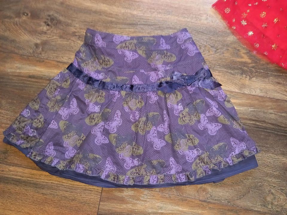 Kleid Basefield Neu Gr 110 116 in Zierenberg