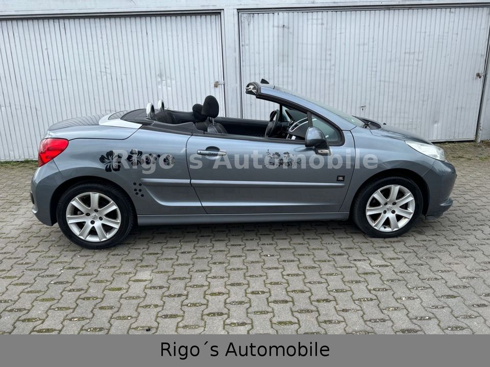 Peugeot 207 CC Cabrio-Coupe JBL*TOP* in Moers