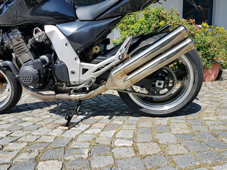 Kawasaki Z1000 ZRT00A TÜV & Kundendienst neu  . in Brennberg