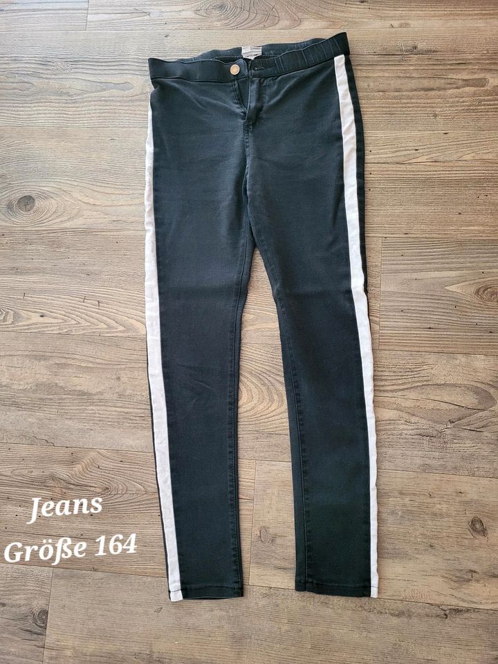Mädchen Jeans in Hesel