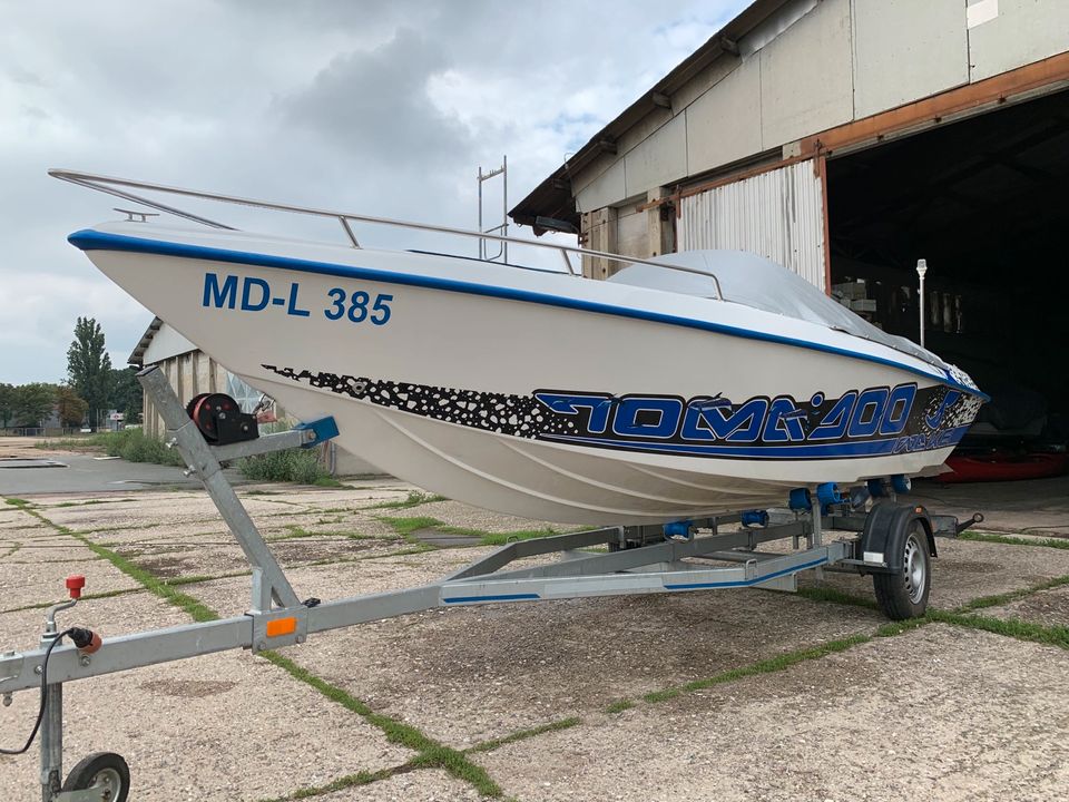 Sehr schönes Sportboot Motorboot mit Motor und Trailer in Bad Lauchstädt