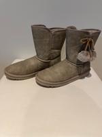 Esprit: kuschelige Winterboots in beige/taupe, Gr. 38 Findorff - Findorff-Bürgerweide Vorschau