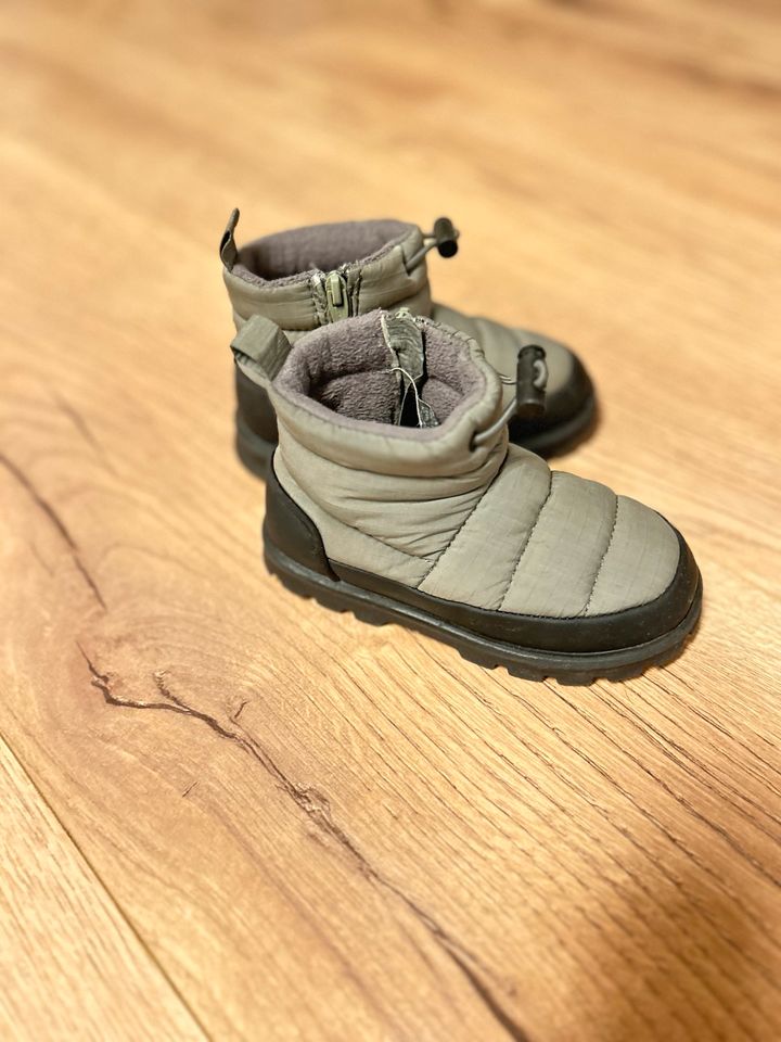 Zara Schuhe Boots Stiefel Größe 23 Khaki grau in Waltrop