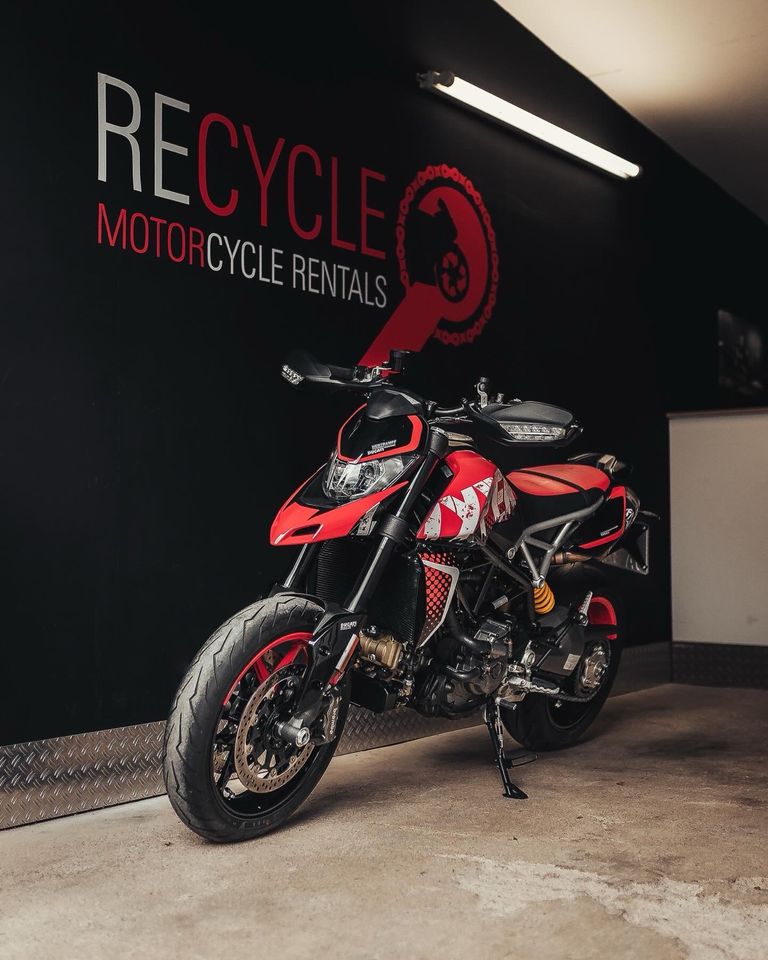 Ducati Hypermotard 950 RVE mieten ohne Kaution!!! in Adelebsen