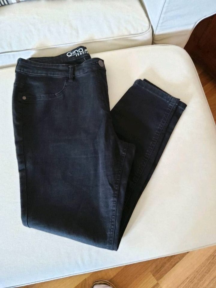 Jeans, Hose, Gr. 48, schwarz,  Gina in Ense