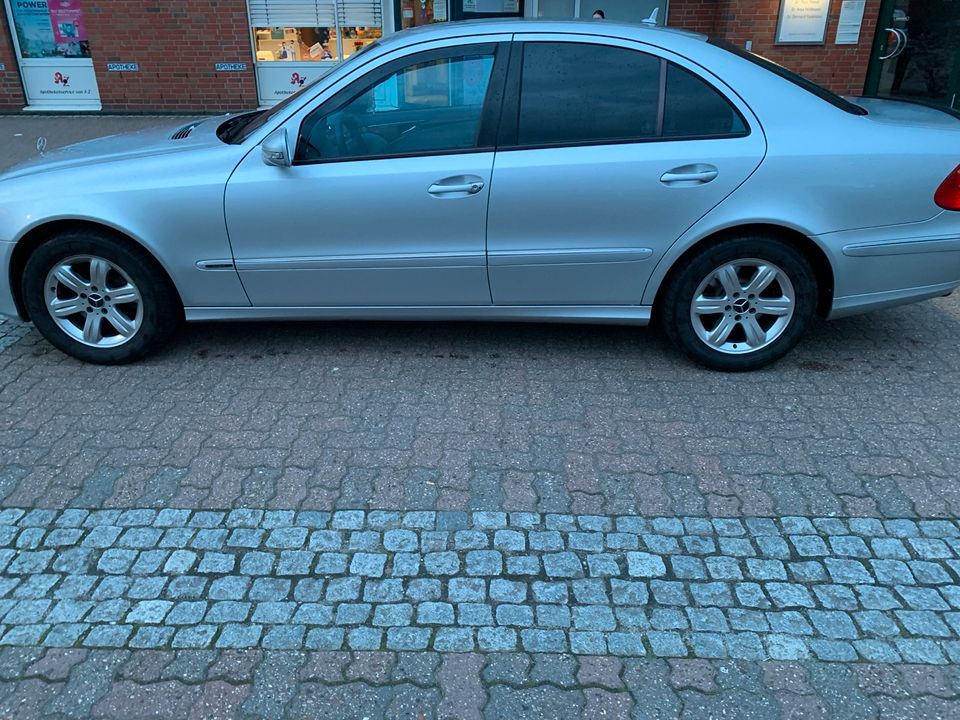 Mercedes Benz W211 E280 CDI 4 Matic Sportpaket V6 in Bremen