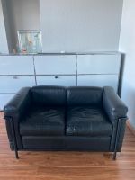 Cassina Le Corbusier Zweier Sofa Leder schwarz Hessen - Wiesbaden Vorschau