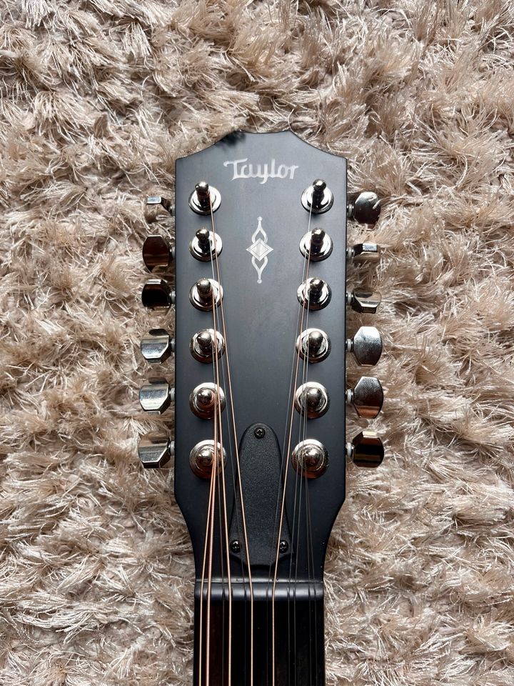 Instrument: Gitarre Taylor 352ce 12-String 12-Fret inkl. Case. in Jülich
