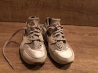 Nike Schuhe huarache beige/ Gold 40 Hamburg-Nord - Hamburg Dulsberg Vorschau