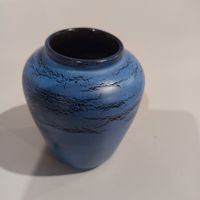 kleine blaue Blumenvase 11 cm hoch Niedersachsen - Müden Vorschau