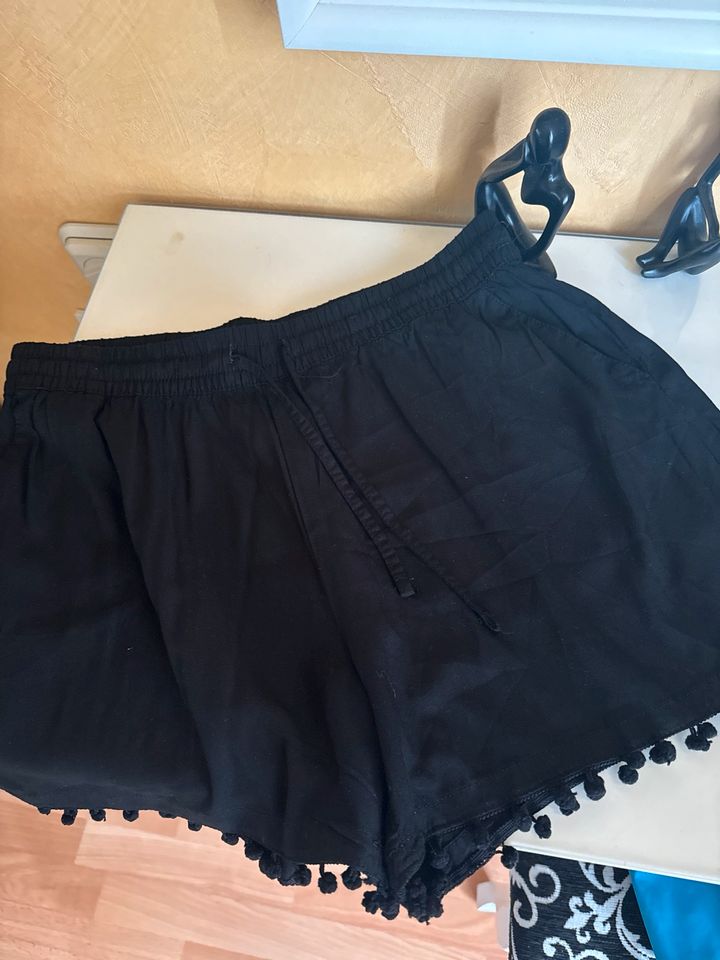 Damen Shorts in Dillingen (Saar)