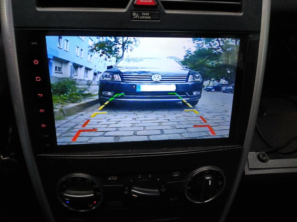 Mercedes-Benz B 200 Aut+2Hd+Xenon+Navi+AHK+SHZ+PDC+Blue+T in Berlin