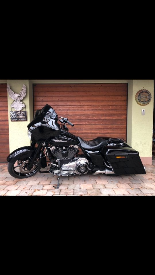 SUCHE unfallfreie und gepflegte Street Glide 103cui  2011-2016 in Mühldorf a.Inn