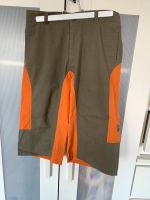 Kurze olivengrün/ orange unisex Hose Gr. XL-XXL Niedersachsen - Gifhorn Vorschau