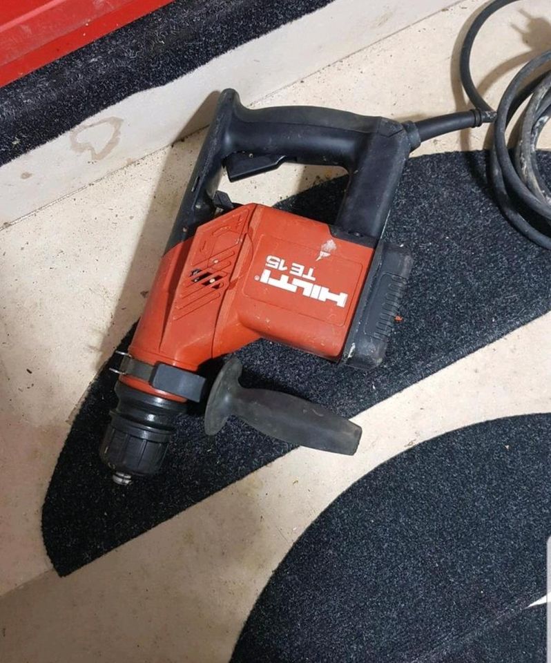 Hilti TE 15 Bohrhammer Kombihammer TOP in Emmerzhausen