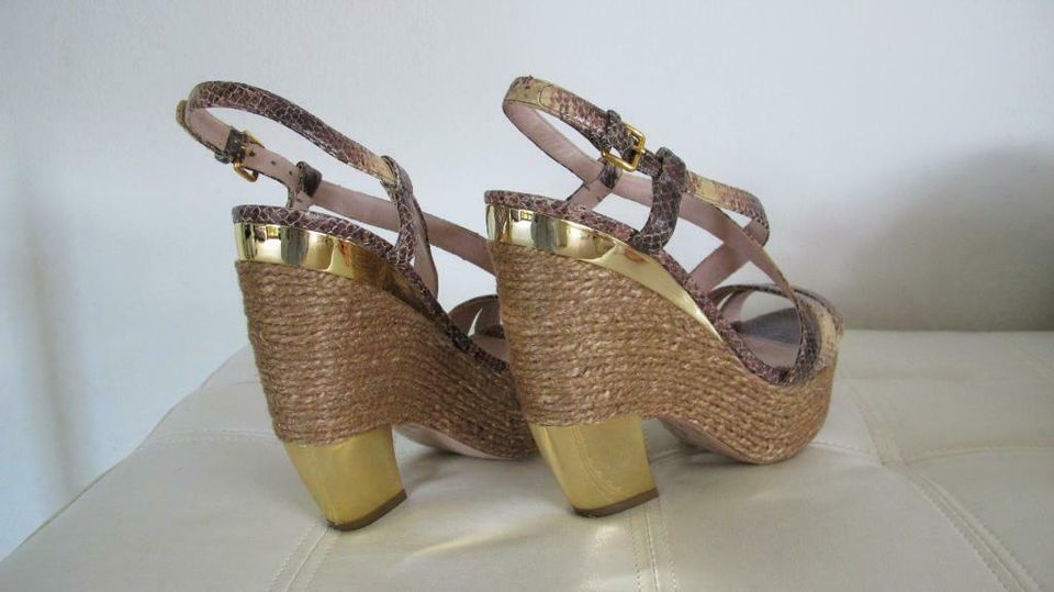 Hammer MIU MIU Wedges / Plateau Sandaletten Gr. 37 TOP NP 800,-€ in Starnberg