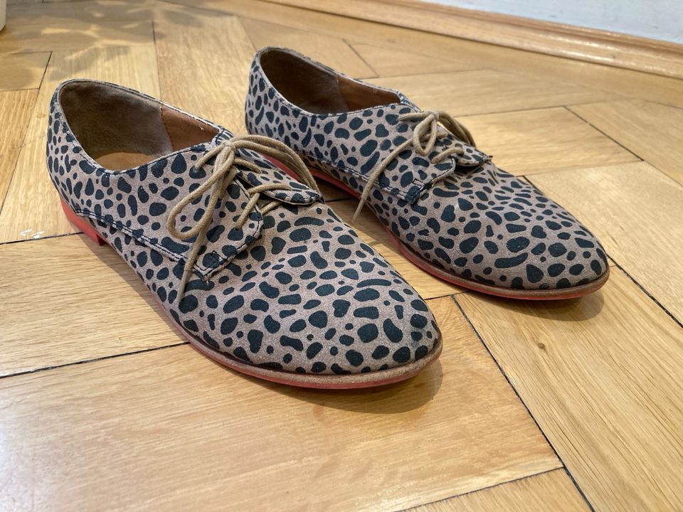 Wildlederschuhe Budapester Schnürrschuhe Leopard Gr. 39 pink top in München