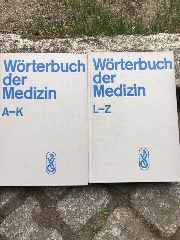 Wörterbuch Medizin, Geschichte Mittelalter, Evolution Buch im Set in Halle