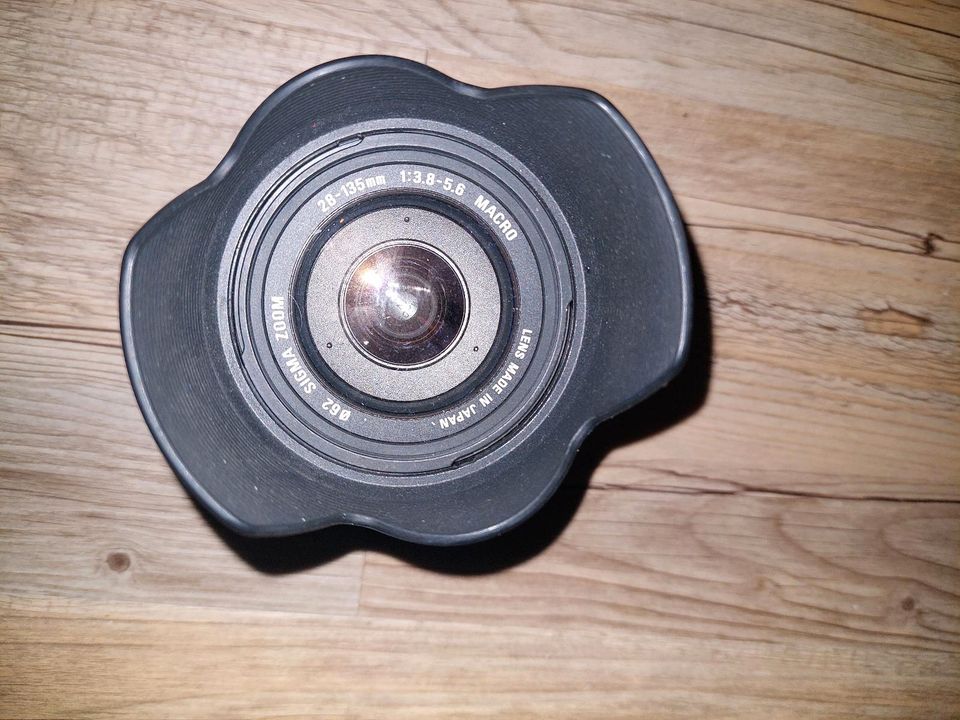 Objektiv SIGMA Zoom 28-135mm 1:3.8.5.6 Marco D Aspherical Nikon F in Königswinter