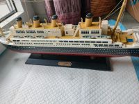 Titanic Holzschiff Sammlerstück Deko modell Nordrhein-Westfalen - Oberhausen Vorschau