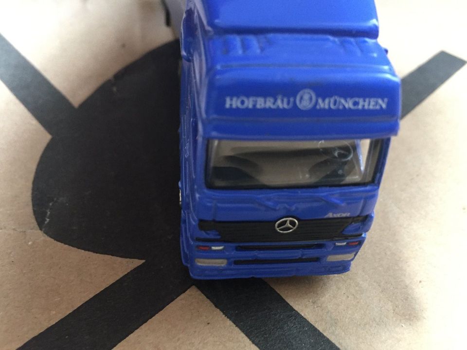 Truck Modellauto LKW Sattelzug Mercedes Benz  Hofbräu München in Perl