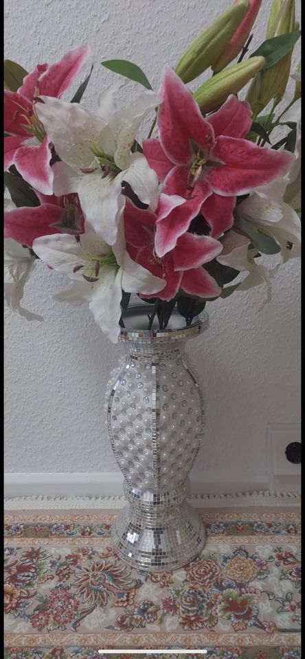 Vase mit Blumen in Zwickau