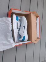 Verkaufe Nike Revolution 5 GR.42 Nordrhein-Westfalen - Warburg Vorschau