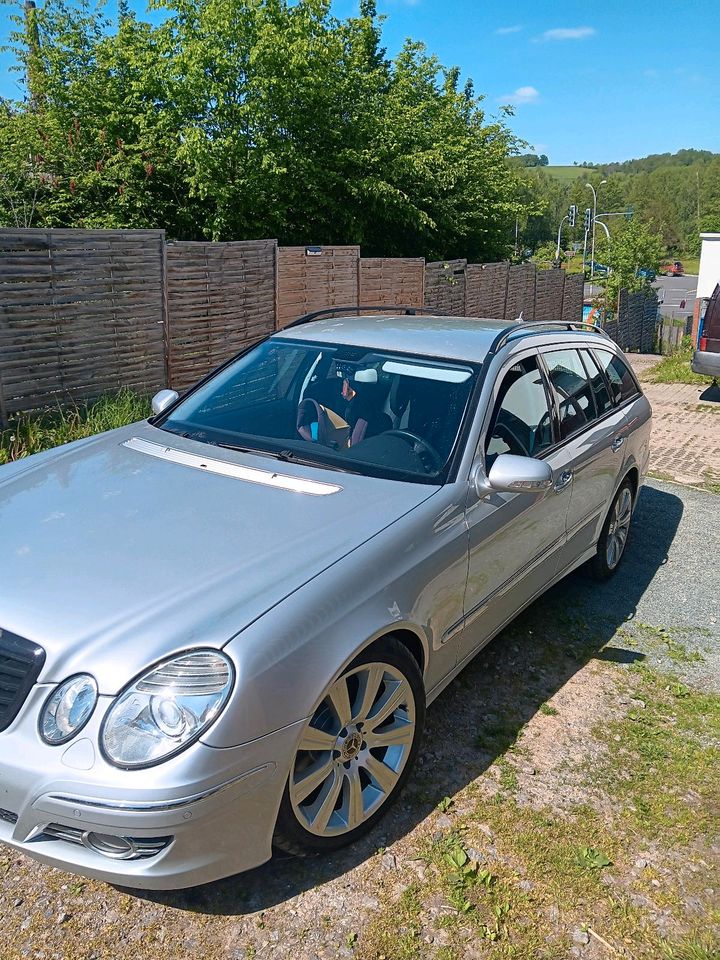 Mercedes E220 CDI T Modell W/S211 in Niederwiesa