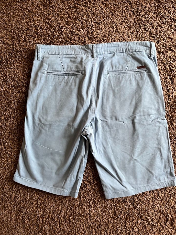 Jack & Jones kurze Hose Herrengrösse L hellblau in Bremen - Borgfeld | eBay  Kleinanzeigen ist jetzt Kleinanzeigen