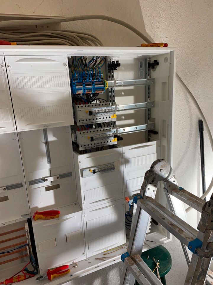 Elektriker// Wallbox// KNX// Altbau// Rohbau in Lippstadt