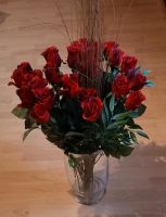 24x Künstliche Rote Rosen mit  Wassertropfen Hessen - Lorsch Vorschau