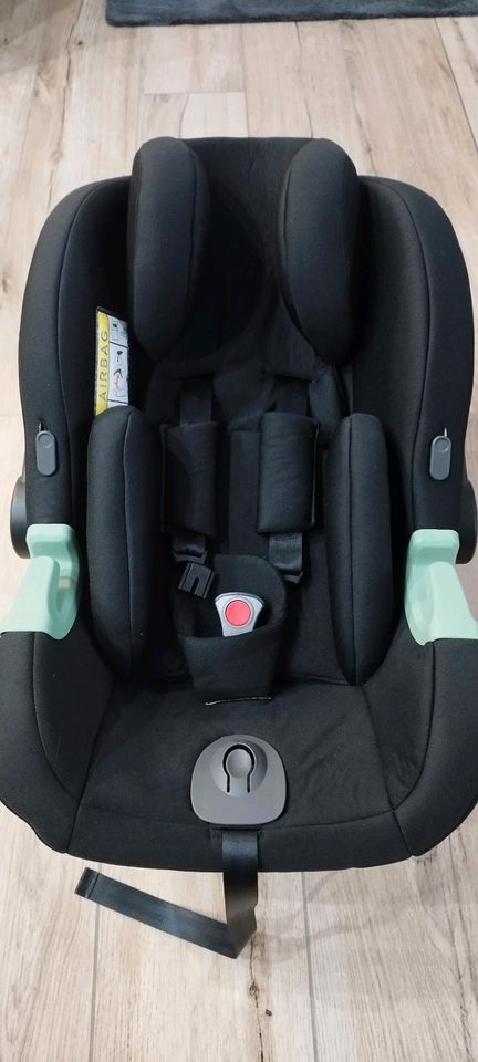 Babyschale ABC Design mit Isofix Station in Sassenburg