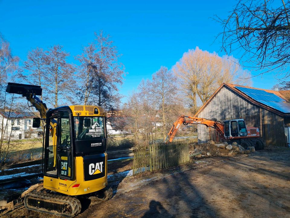 Minibagger,Specht,Meißel,Abbruch in Ergoldsbach