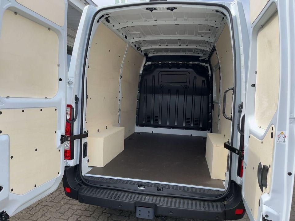 Renault Master Kastenwagen L2H2 3,5 Blue dCi 150 in Rostock