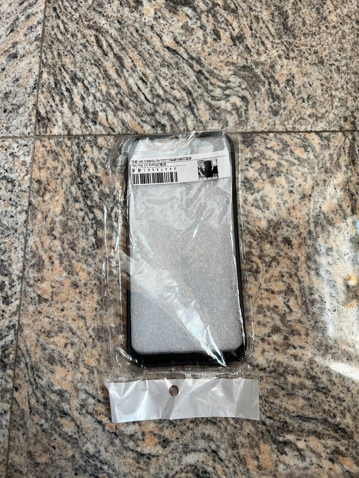 iPhone 13 Pro Max Hülle neu schwarz in Wiesbaden