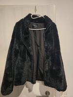 FB Sister Teddy Jacke Schwarz Felljacke Größe M Rheinland-Pfalz - Ramstein-Miesenbach Vorschau