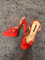 Highheels rot Marke ZARA Größe 37 Niedersachsen - Hildesheim Vorschau