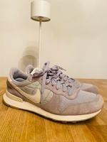 Nike Sneaker Internationalist Gr. 40 grau Hessen - Eschborn Vorschau